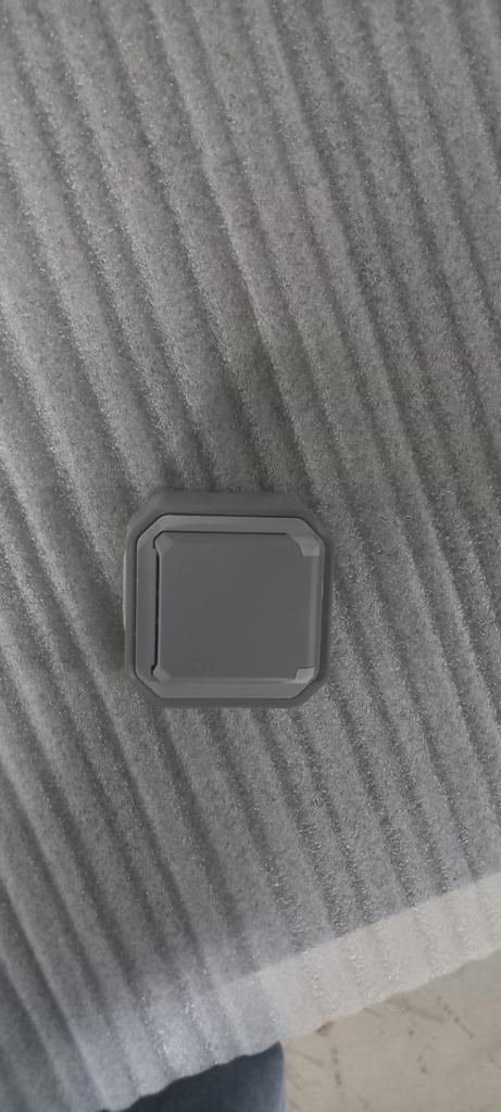 Schuko-Steckdose grau